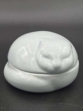 Vintage Nancy Lopez Sleeping Cat Porcelain Trinket Box 1977 Made In Japan